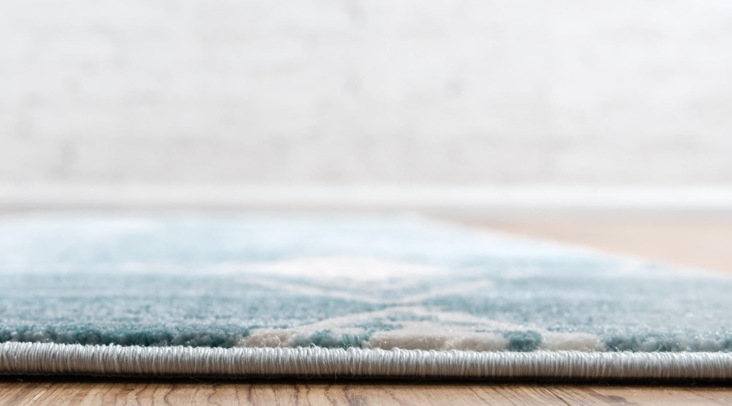 Turquoise 5' 1 x 8' Jill Zarin Uptown Rectangle Area Rug 70% Polypropylene & 30% Polyester  Contemporary Carpet for Living, Dining, Office, Bedroom for Sale at Rug Engine