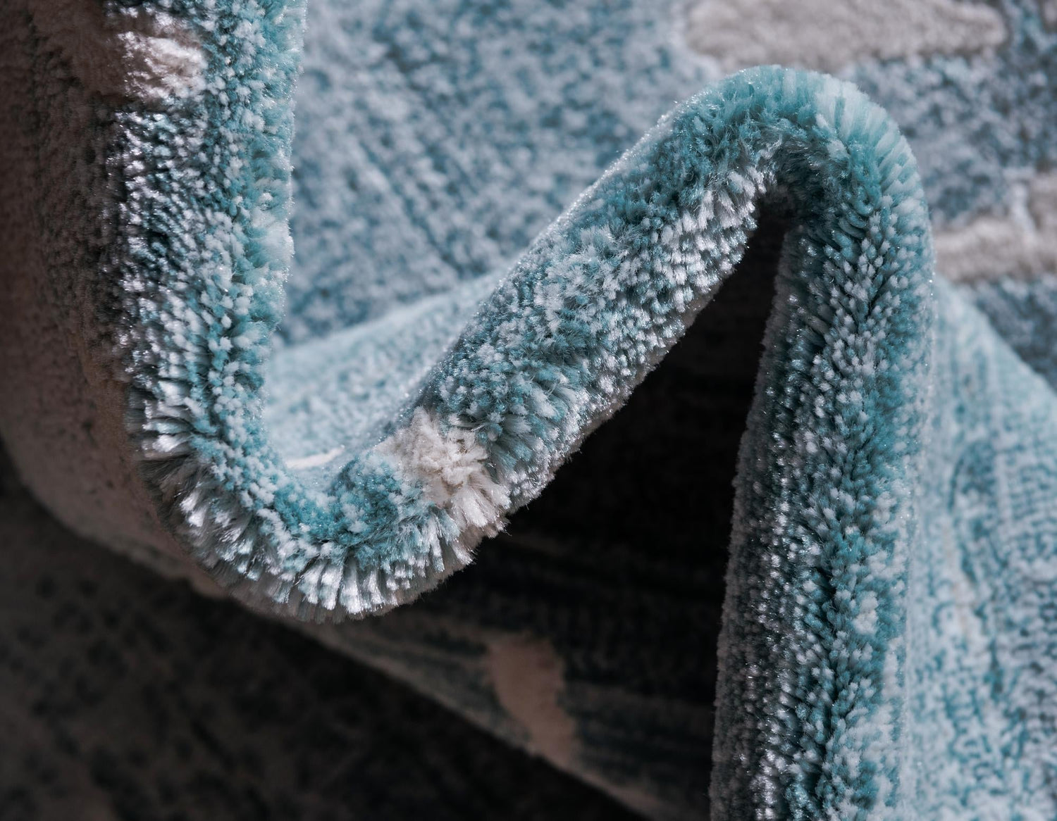 Turquoise 5' 1 x 8' Jill Zarin Uptown Rectangle Area Rug 70% Polypropylene & 30% Polyester  Contemporary Carpet for Living, Dining, Office, Bedroom for Sale at Rug Engine