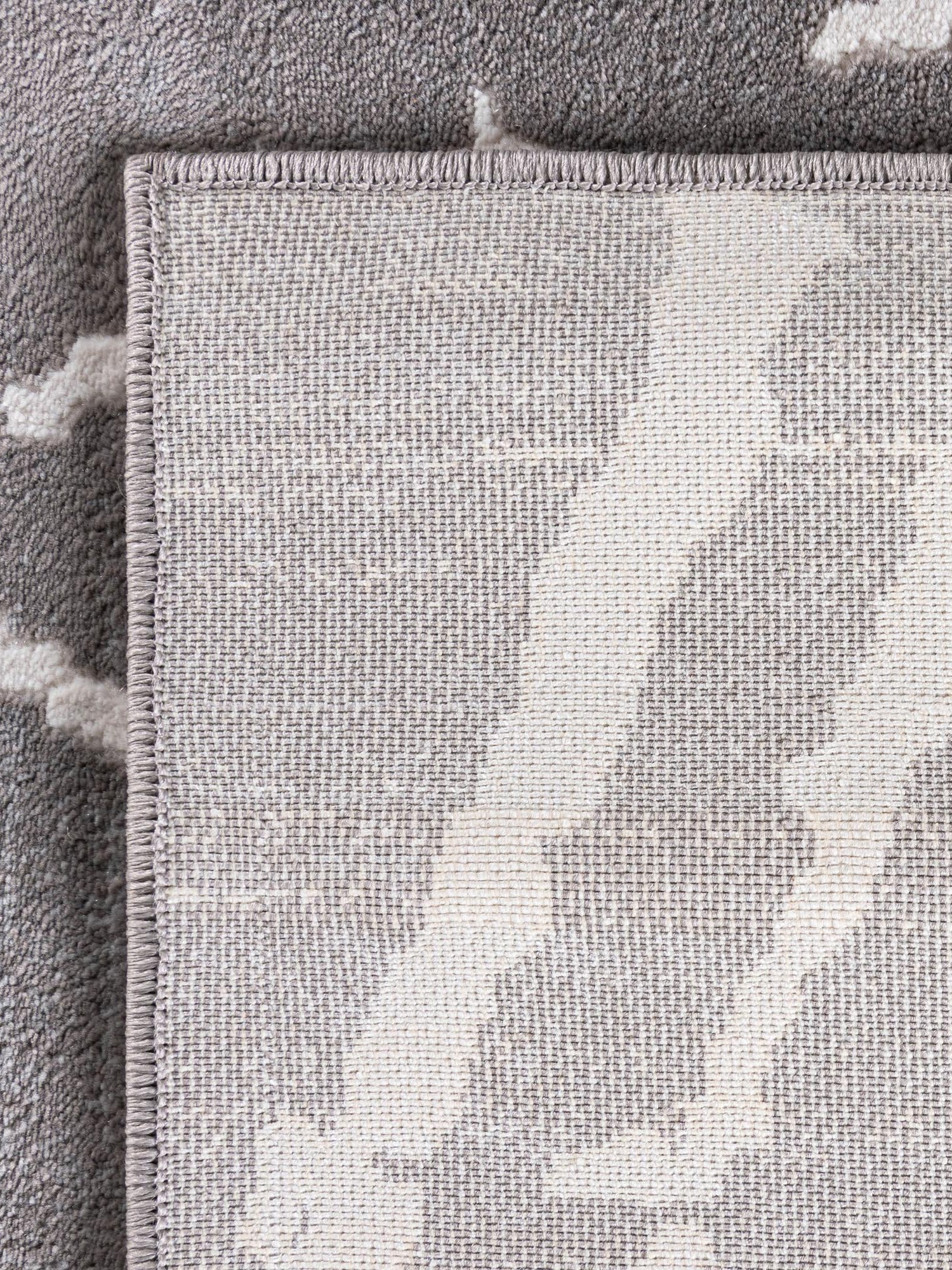 Gray 5' 1 x 8' Jill Zarin Uptown Rectangle Area Rug 70% Polypropylene & 30% Polyester  Contemporary Carpet for Living, Dining, Office, Bedroom for Sale at Rug Engine
