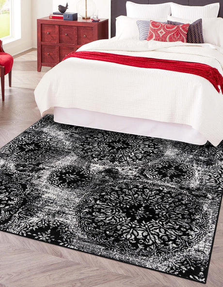 Black 6' 1 x 6' 1 Sofia Square Rug