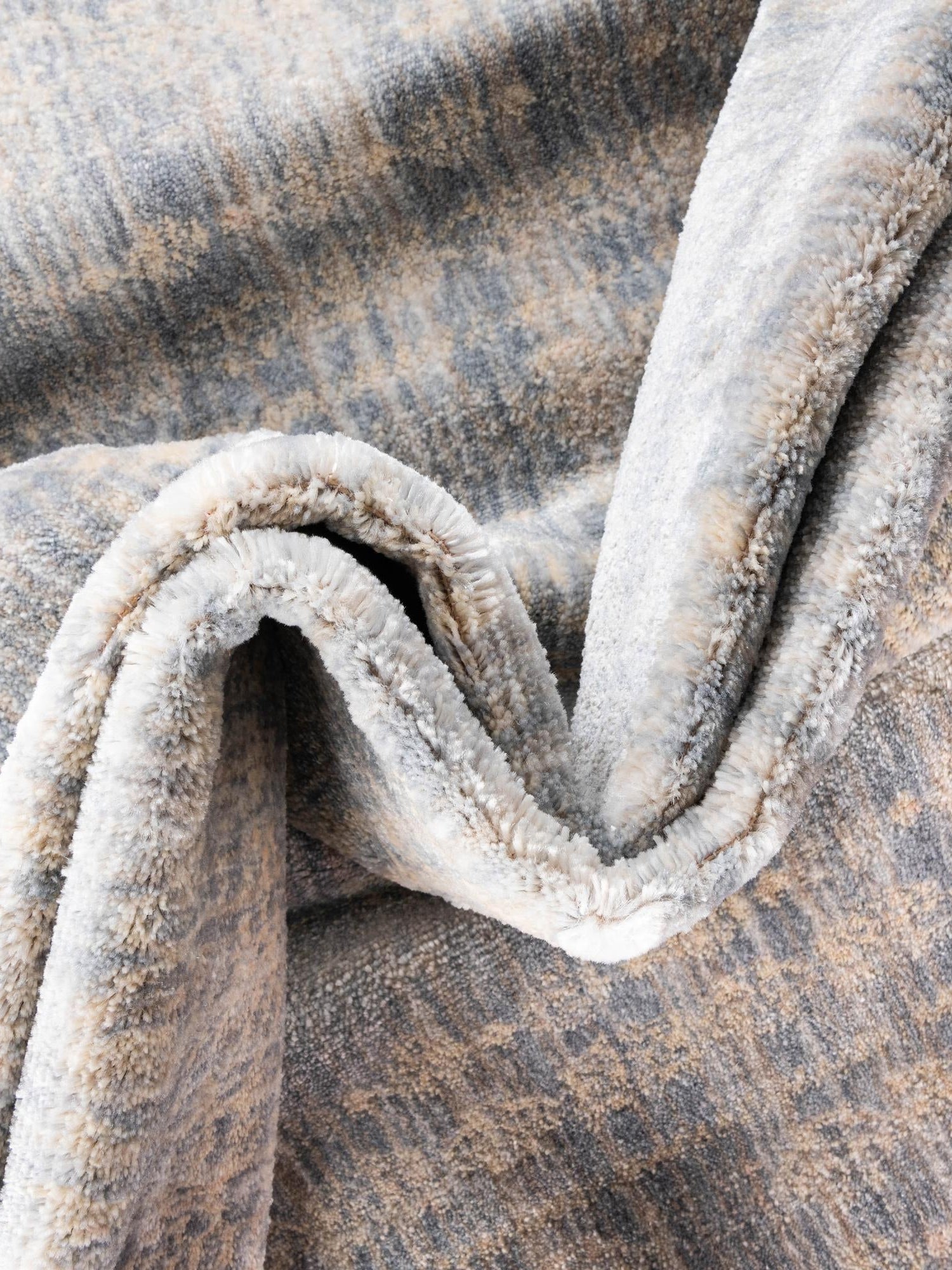 Silver Mist 4' 1 x 6' 1 Helios Rectangle Area Rug 100% Polypropylene (Space-Dyed Yarn) Easy Clean With Cotton Backing Contemporary Carpet for Sale at Rug Engine
