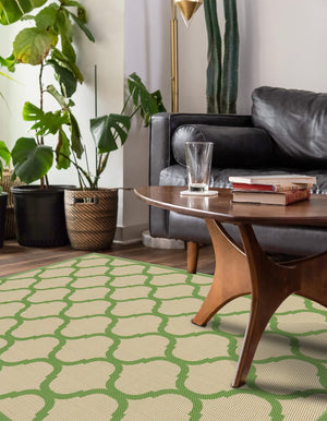 Beige and Green 2' 2 x 3' 1 Outdoor Trellis Rectangle Rug