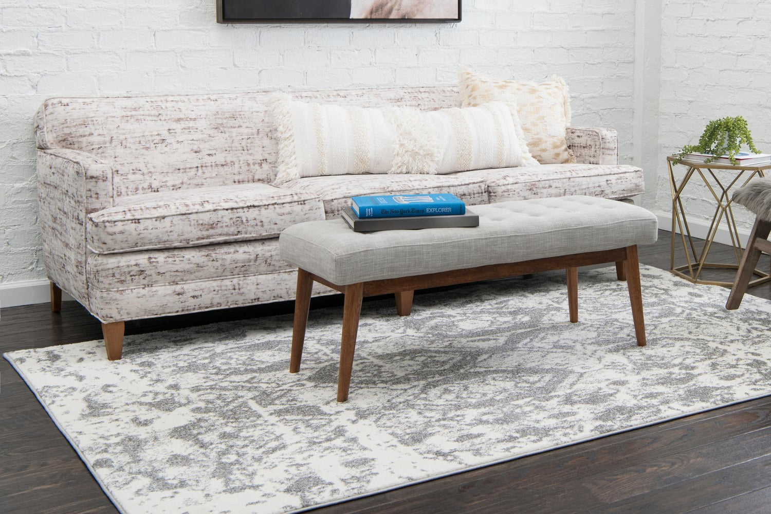 Light Gray 8' x 10' Rosso Rectangle Area Rug Vintage Distressed Faded Traditional Design Carpet for Unique Home Interior Design for Sale at Rug Engine