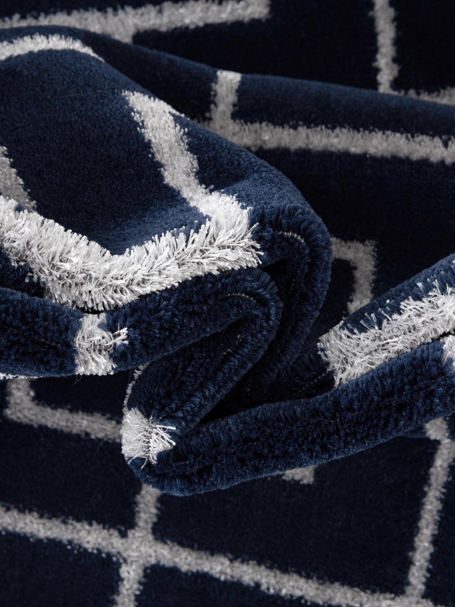 Navy Blue Silver 6' 1 x 9' Marilyn Monroe Glam Rectangle Area Rug 70% Polypropylene & 30% Polyester Vivid Geometric Modern Carpet for Interior Home Decor for Sale at Rug Engine