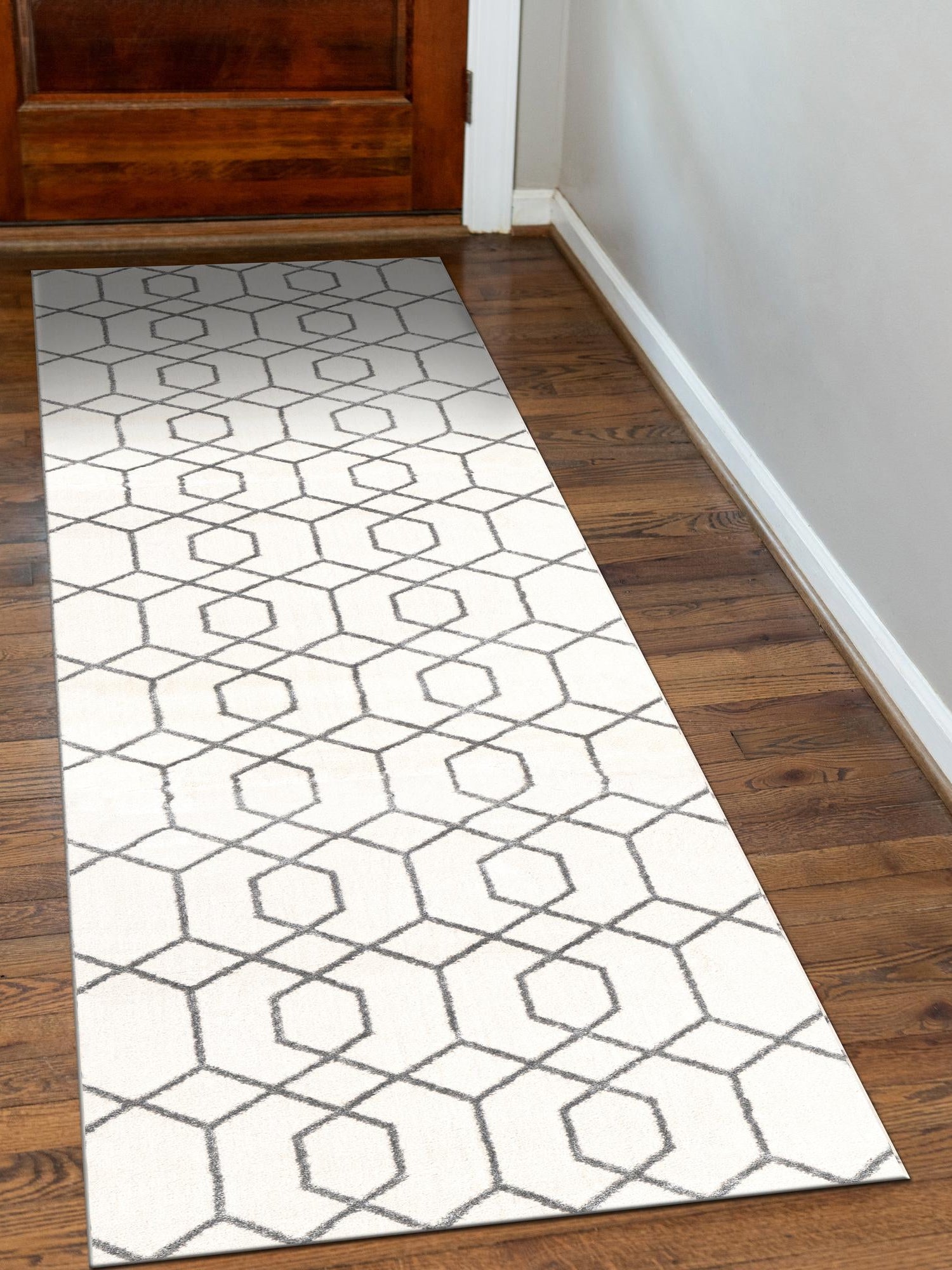 White Silver 2' x 6' 1 Marilyn Monroe Glam Runner Area Rug 70% Polypropylene & 30% Polyester Vivid Geometric Modern Carpet for Interior Home Decor for Sale at Rug Engine