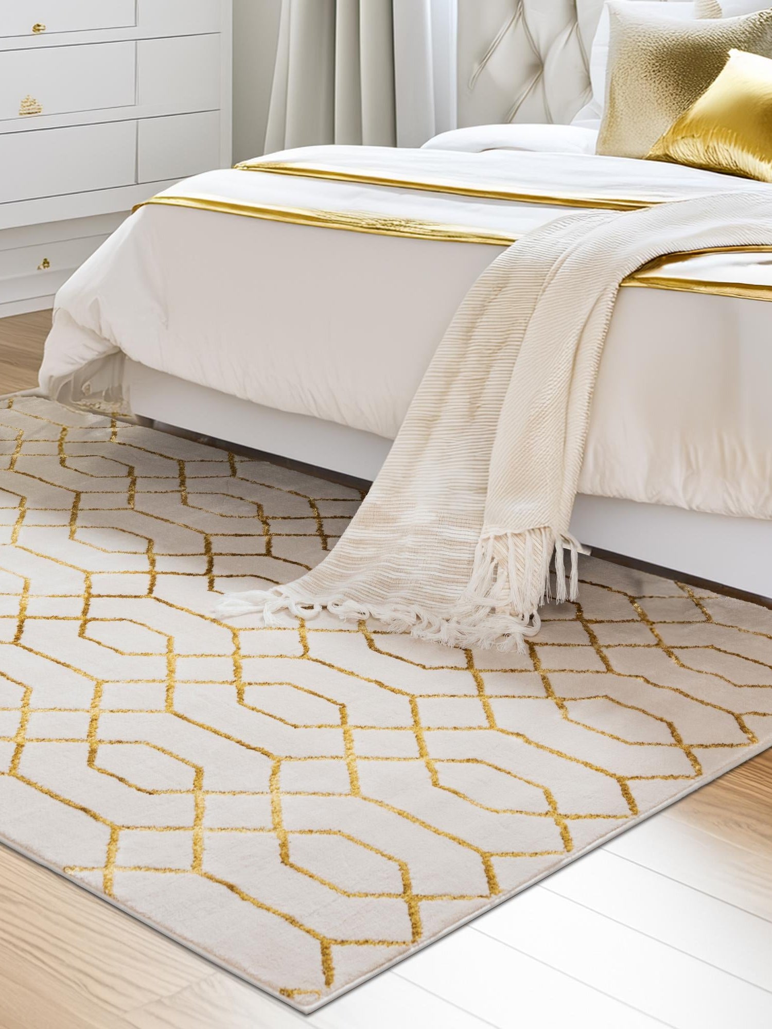 White Gold 7' 1 x 10' Marilyn Monroe Glam Rectangle Area Rug 70% Polypropylene & 30% Polyester Vivid Geometric Modern Carpet for Interior Home Decor for Sale at Rug Engine