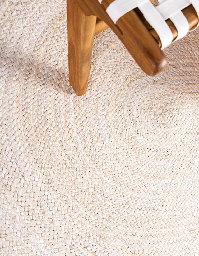 White 3' 3 x 3' 3 Braided Jute Round Rug