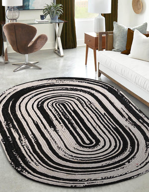 Black and White 8' x 10' Braided Chindi Oval Rug