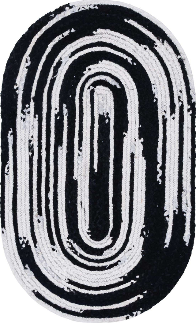 Black and White 3' 3 x 5' 1 Braided Chindi Oval Rug