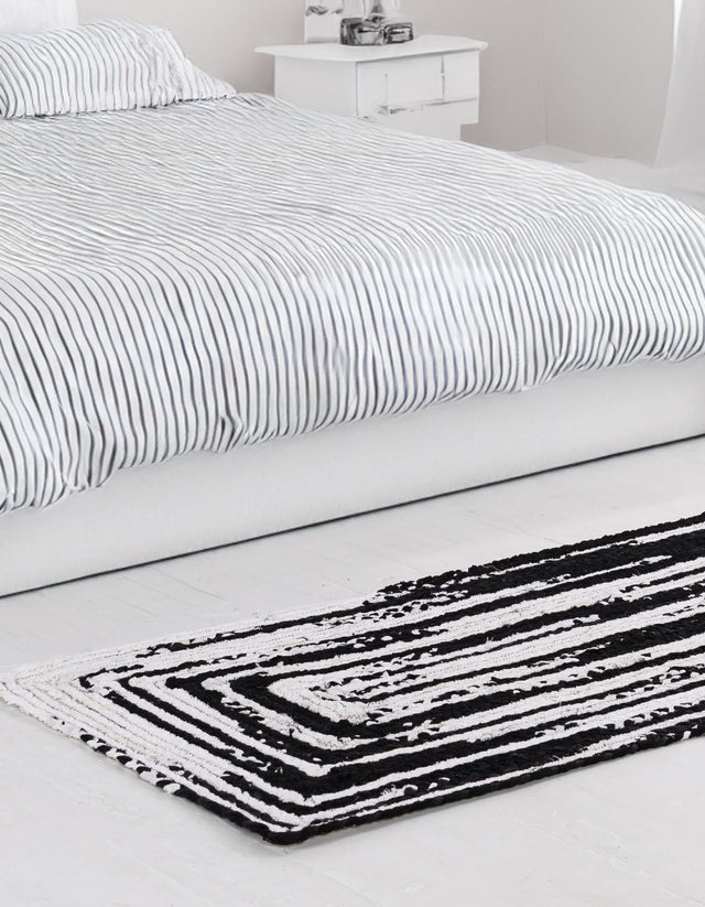 Black and White 2' 7 x 6' 1 Braided Chindi Runner Area Rug 100% Cotton Hand Braided Natural Eco-Friendly Boho Style Modern Carpet for Living Rooms Dining Office Dorm for Sale at Rug Engine