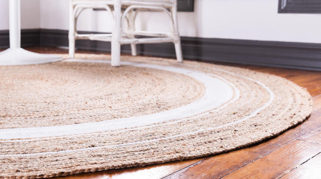 Natural and White 8' x 8' Braided Jute Round Rug