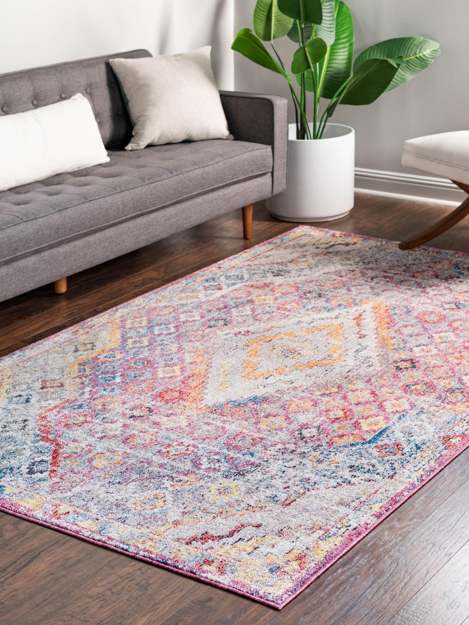 Multicolor 3' 3 x 5' 3 Brighton Rectangle Area Rug 100% Polyester With Jute Backing Vintage Distressed Colorful Traditional Carpet for Interior Room Design for Sale at Rug Engine