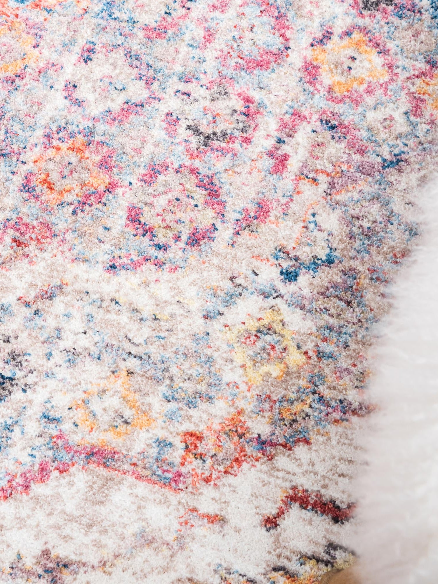 Multicolor 3' 3 x 5' 3 Brighton Rectangle Area Rug 100% Polyester With Jute Backing Vintage Distressed Colorful Traditional Carpet for Interior Room Design for Sale at Rug Engine