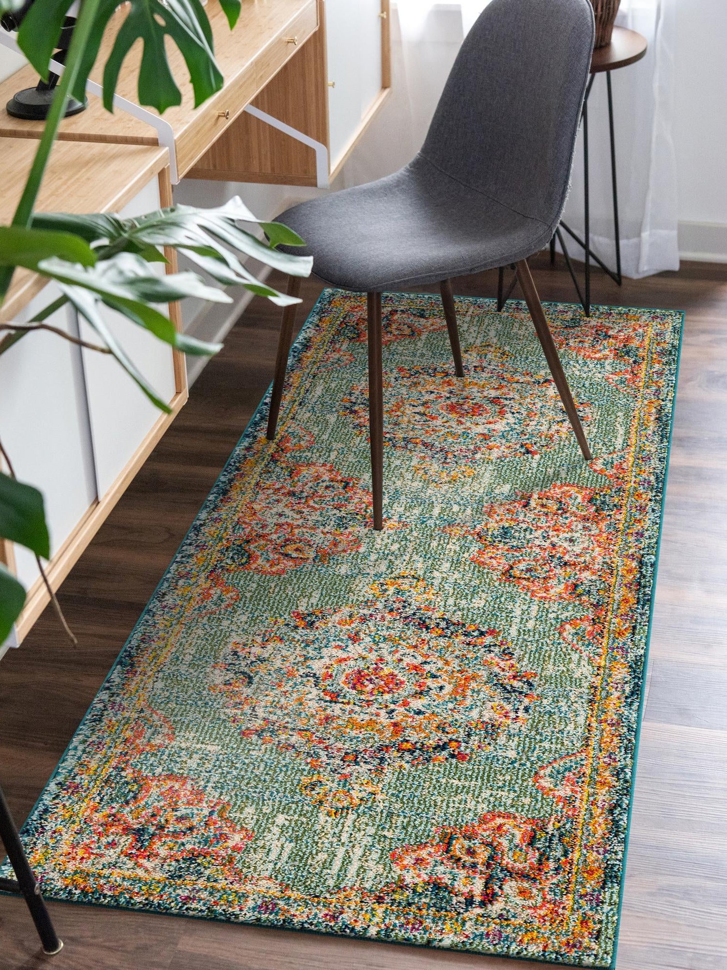 Green 2' 7 x 16' 5 Penrose Runner Area Rug