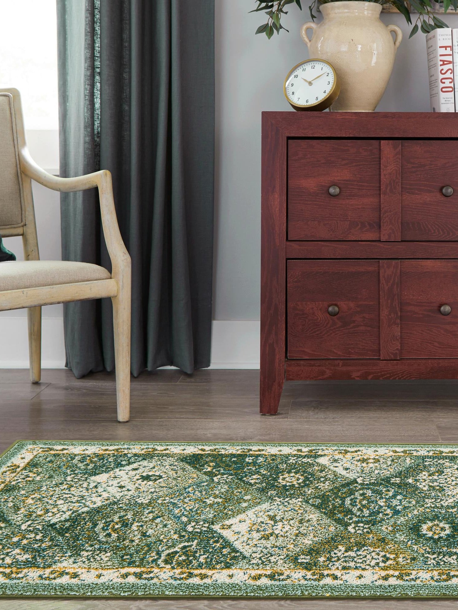 Green 2' 7 x 10' Penrose Runner Area Rug