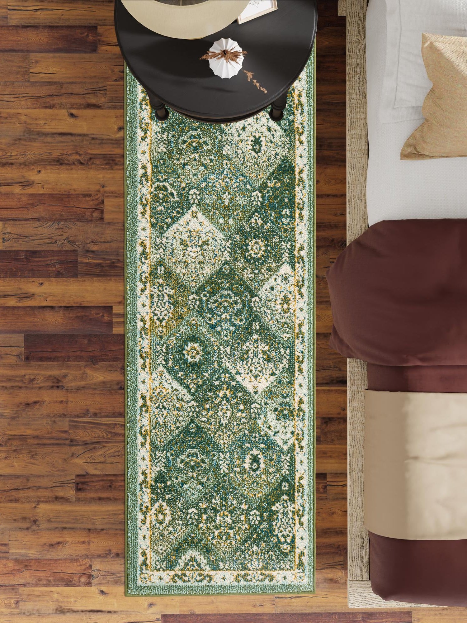 Green 2' 7 x 10' Penrose Runner Area Rug