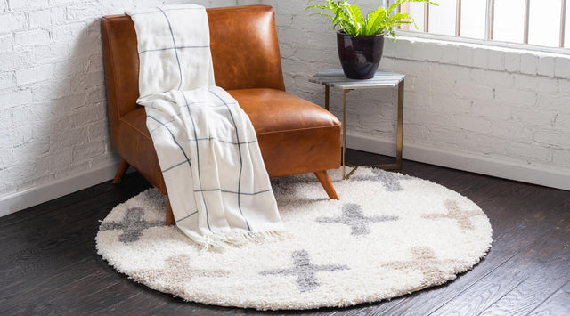 Ivory 5' x 5' Hygge Shag Round Area Rug Thick Soft Touch Fluffy & Plush Shaggy Pile 100% Polypropylene With Jute Backing Modern Carpet for Sale at Rug Engine