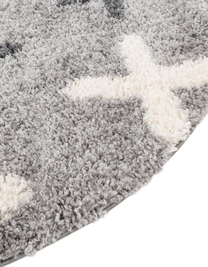 Light Gray 5' x 5' Hygge Shag Round Area Rug Thick Soft Touch Fluffy & Plush Shaggy Pile 100% Polypropylene With Jute Backing Modern Carpet for Sale at Rug Engine
