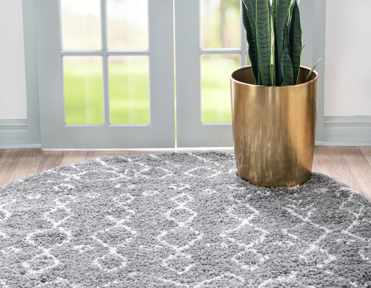 Gray 8' x 8' Rabat Shag Round Area Rug Thick Soft Touch Fluffy & Plush Shaggy Pile Durable Geometric Carpet for Luxury Interior Design for Sale at Rug Engine
