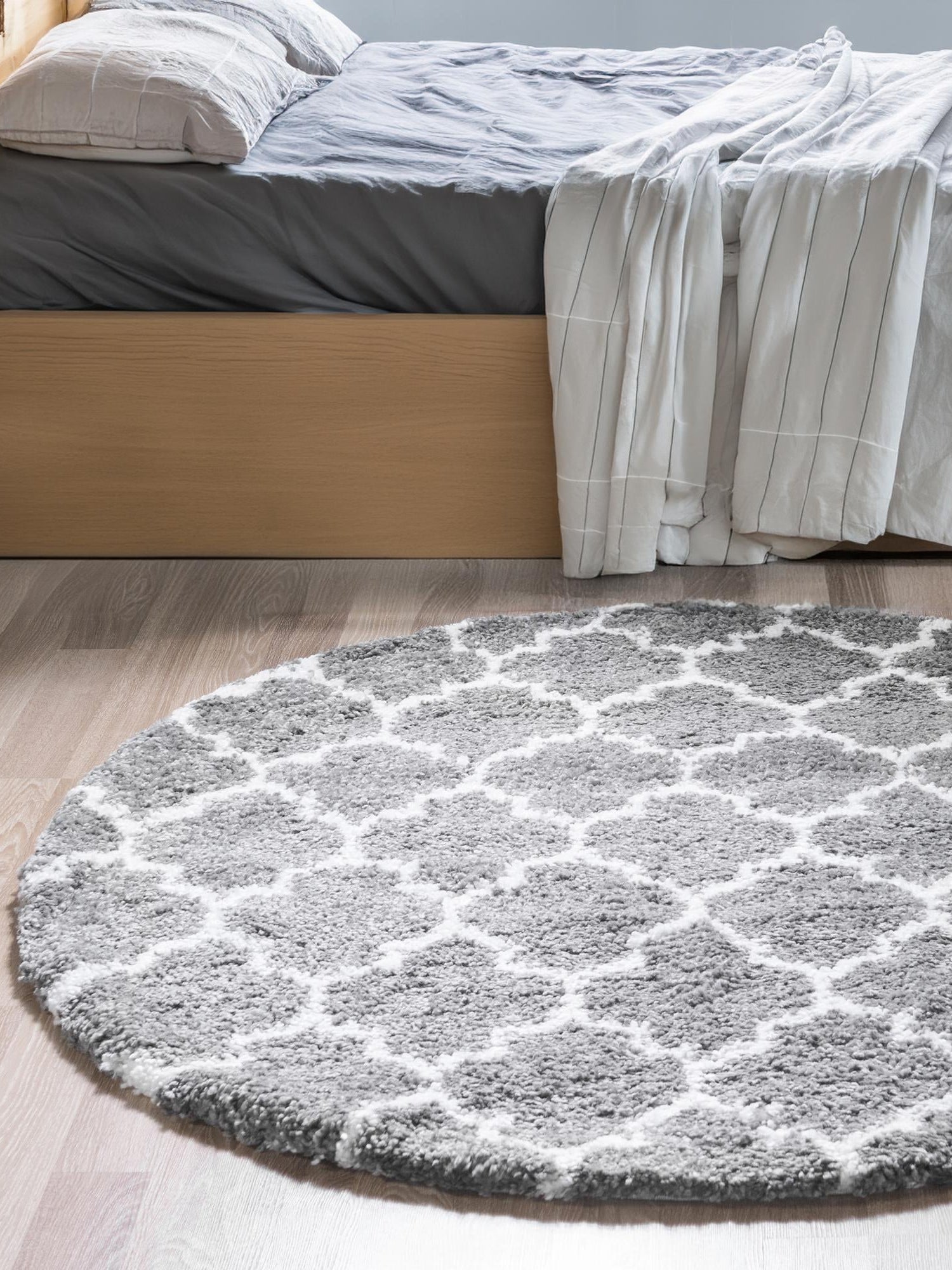 Gray 8' x 8' Rabat Shag Round Area Rug Thick Soft Touch Fluffy & Plush Shaggy Pile Durable Geometric Carpet for Luxury Interior Design for Sale at Rug Engine