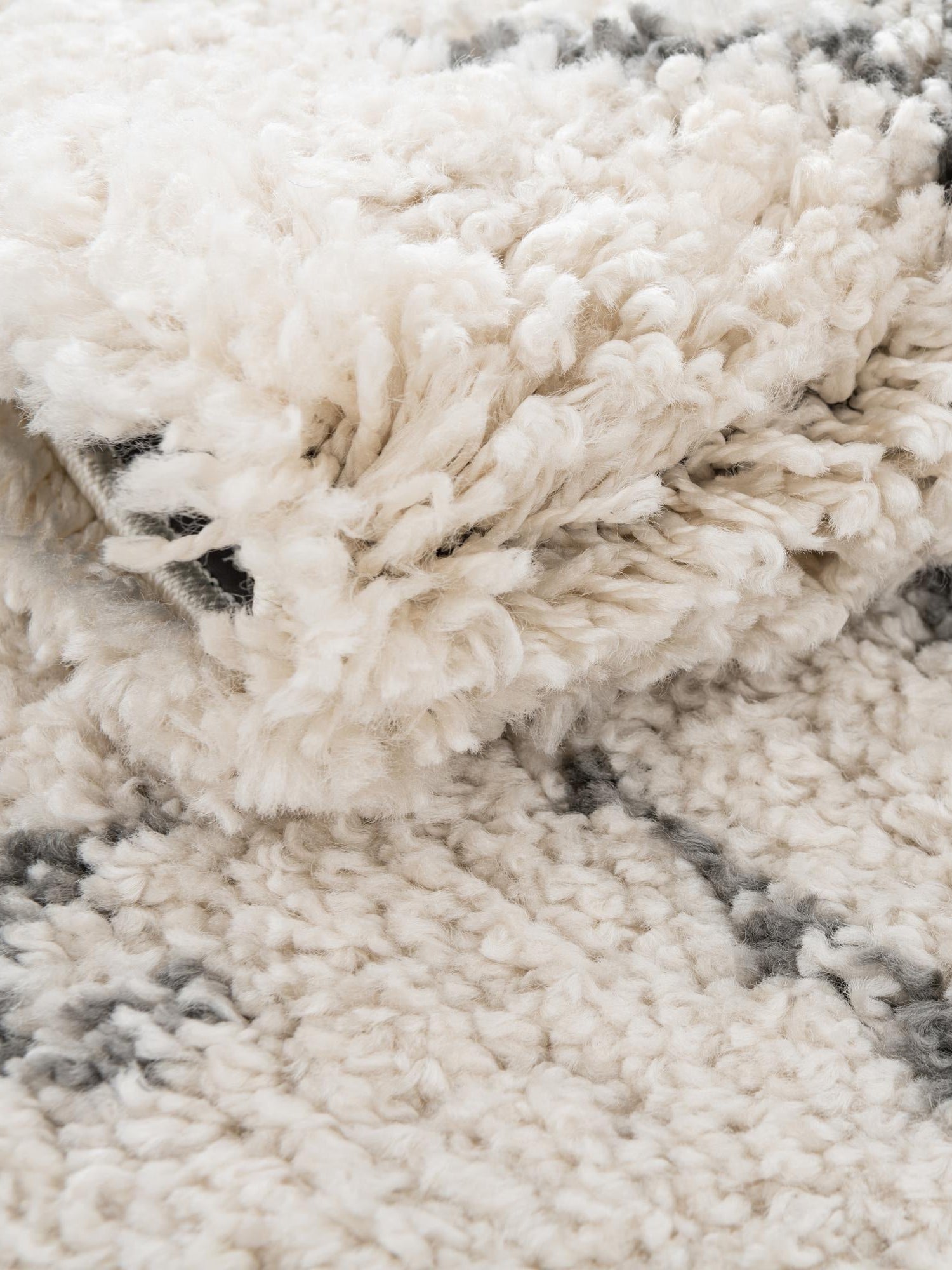 Pure Ivory 5' 3 x 5' 3 Rabat Shag Round Area Rug Thick Soft Touch Fluffy & Plush Shaggy Pile Durable Geometric Carpet for Luxury Interior Design for Sale at Rug Engine