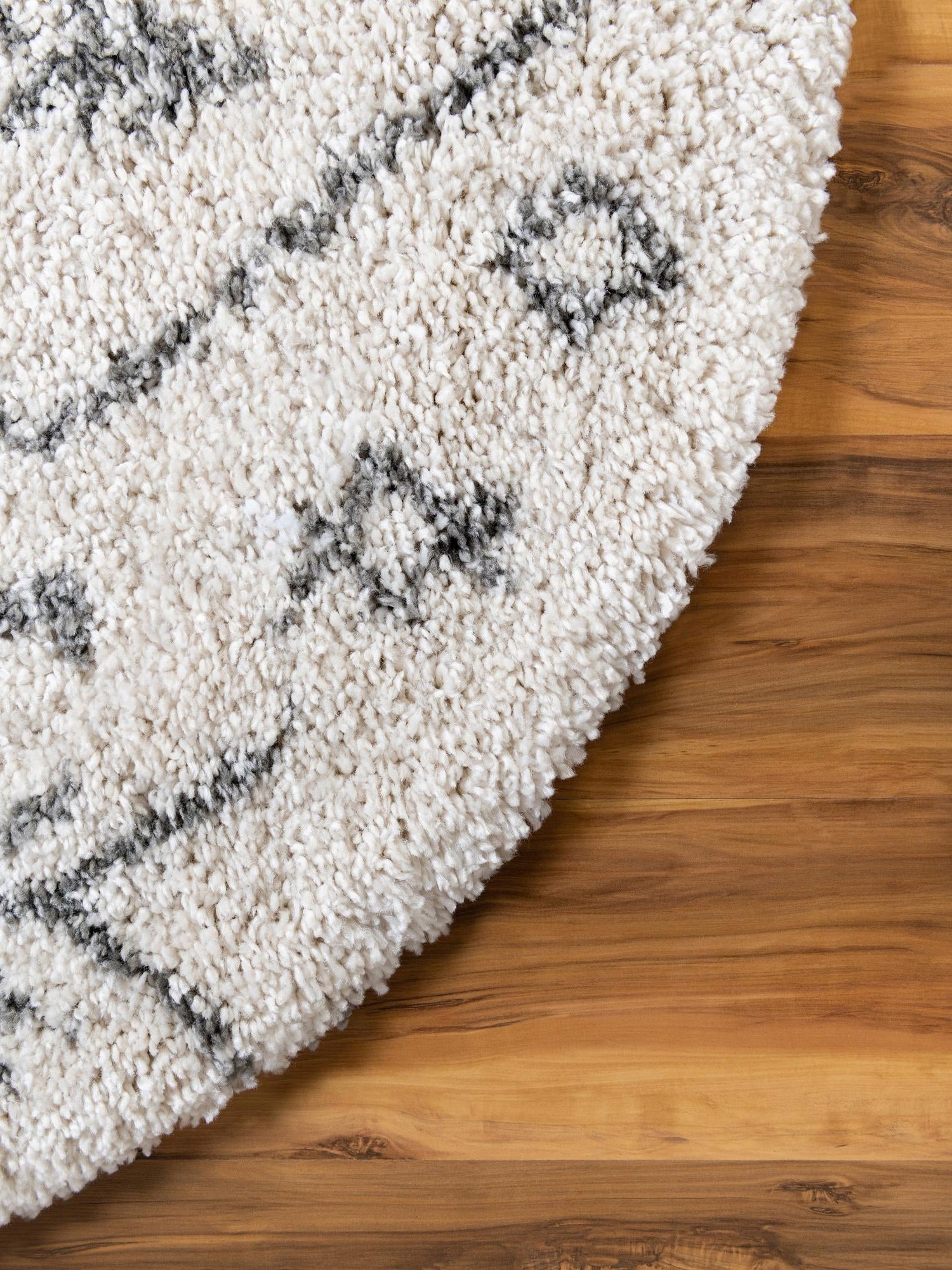 Pure Ivory 5' 3 x 5' 3 Rabat Shag Round Area Rug Thick Soft Touch Fluffy & Plush Shaggy Pile Durable Geometric Carpet for Luxury Interior Design for Sale at Rug Engine