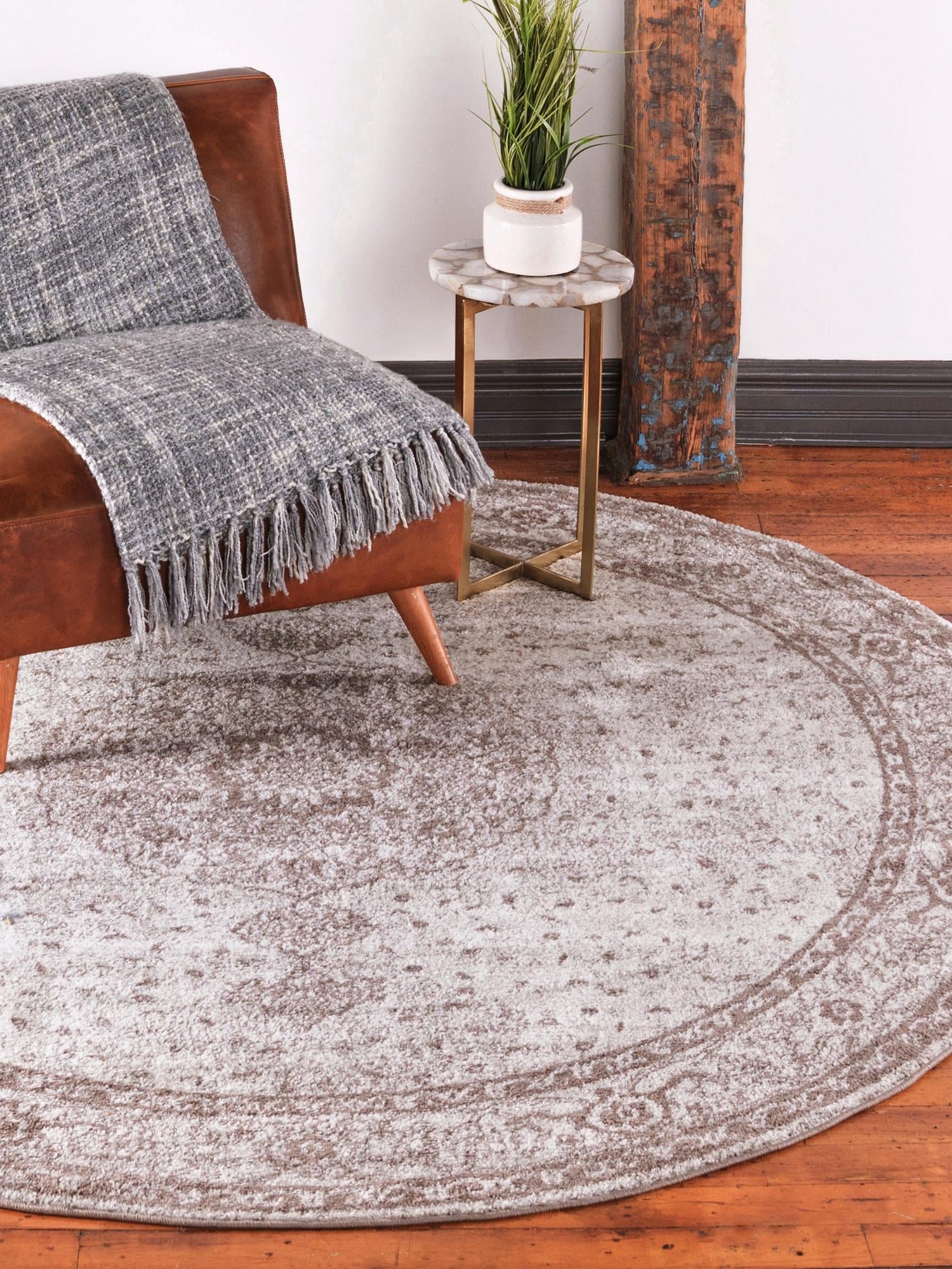 Light Brown 5' 1 x 5' 1 Bromley Round Area Rug 100% Polypropylene With Cotton Backing Vintage Distressed Colorful Traditional Carpet for Living Dining Rooms Offices for Sale at Rug Engine