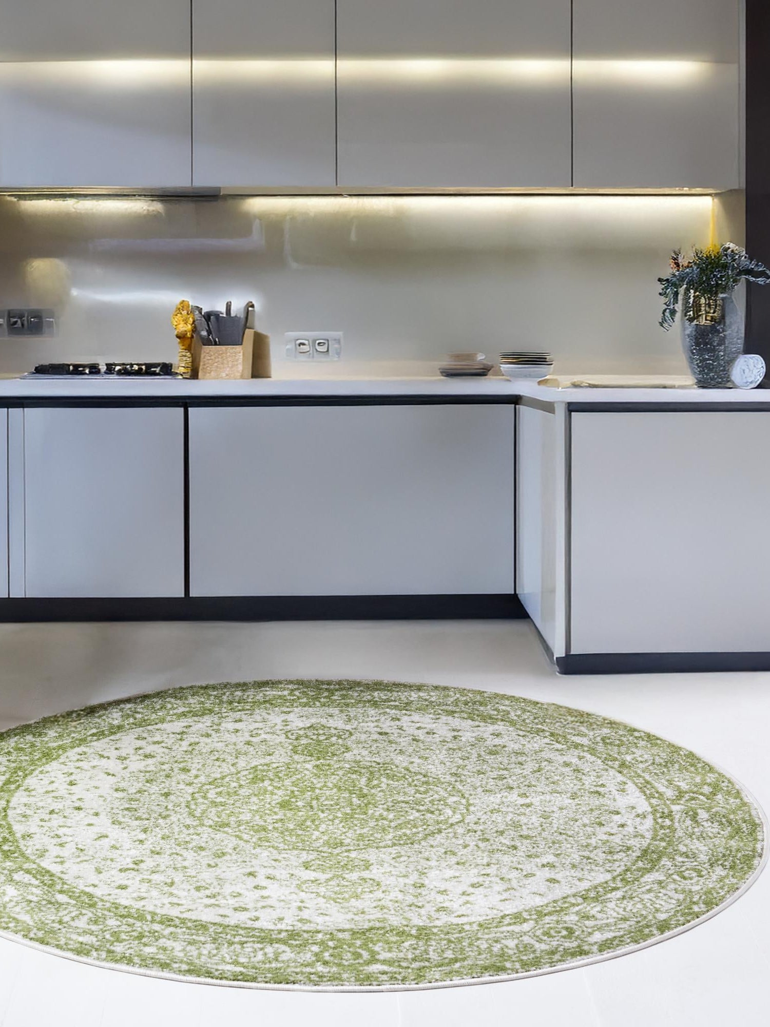 Green 10' x 10' Bromley Round Area Rug 100% Polypropylene With Cotton Backing Vintage Distressed Colorful Traditional Carpet for Living Dining Rooms Offices for Sale at Rug Engine
