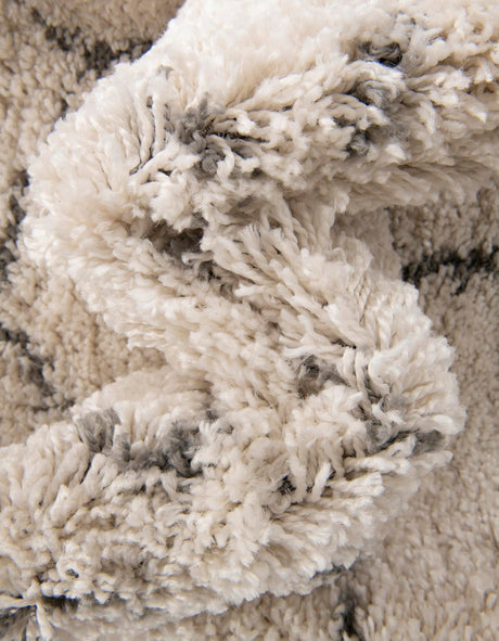 Ivory 6' 1 x 9' Rabat Shag Rectangle Area Rug Thick Soft Touch Fluffy & Plush Shaggy Pile Durable Geometric Carpet for Luxury Interior Design for Sale at Rug Engine