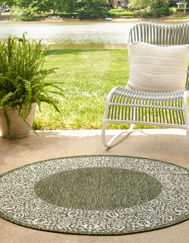 Green 10' 8 x 10' 8 Outdoor Border Round Area Rug Weather Resistant for Patio, Deck, Terrace, Balcony, Porch 100% Polypropylene Classic Bordered Carpet for Sale at Rug Engine