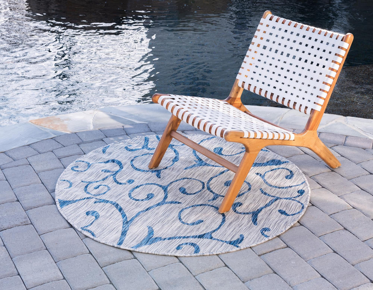 Gray 13' 1 x 13' 1 Outdoor Botanical Round Area Rug Weather Resistant for Patio, Deck, Terrace, Balcony, Porch Polypropylene Garden Floral Tropical Carpet for Sale at Rug Engine