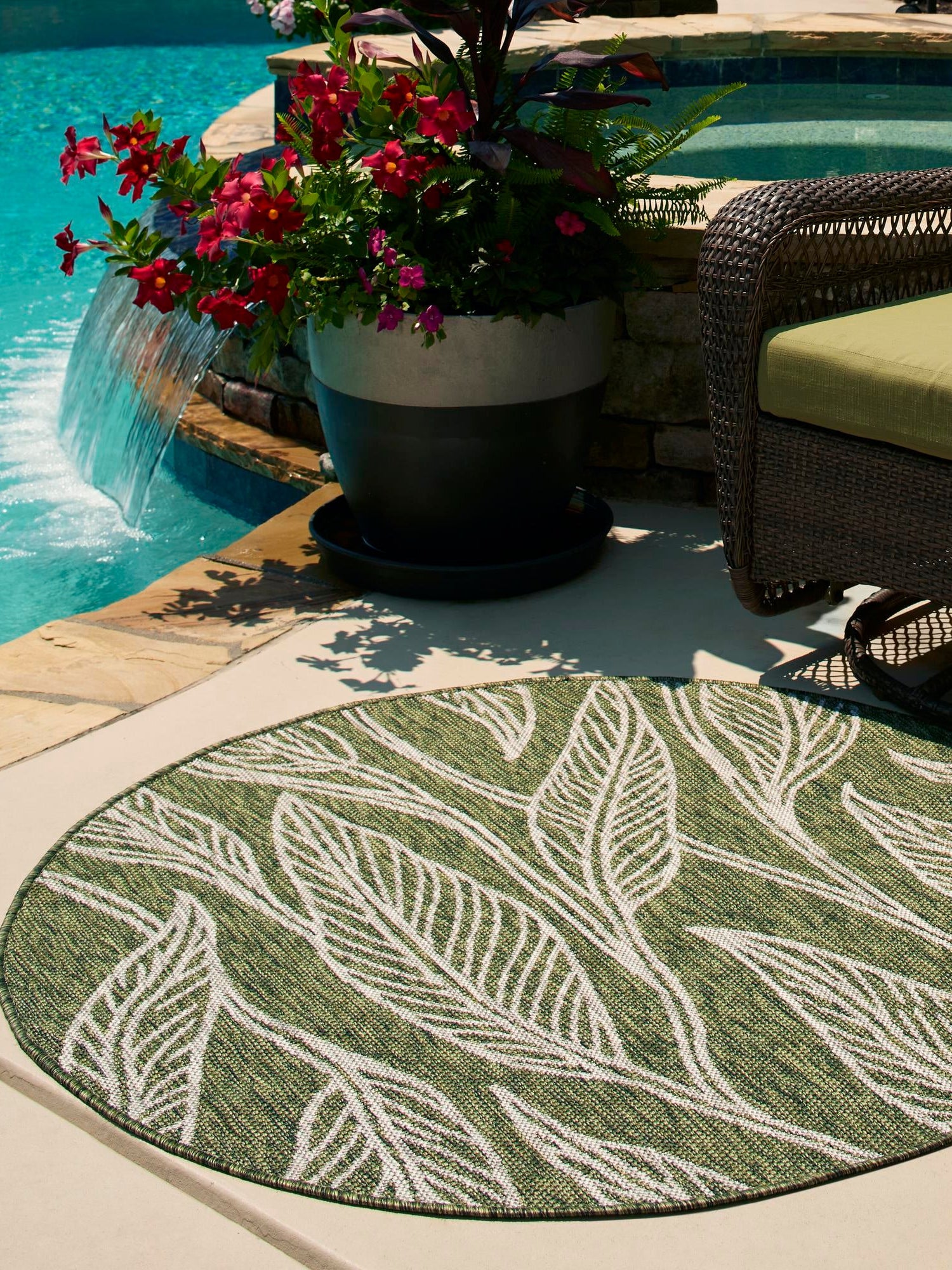 Green 10' x 10' Outdoor Botanical Round Area Rug Weather Resistant for Patio, Deck, Terrace, Balcony, Porch Polypropylene Garden Floral Tropical Carpet for Sale at Rug Engine