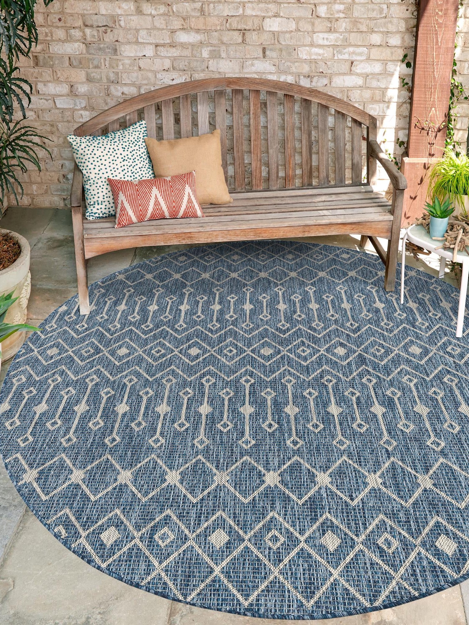 Blue 4' 1 x 4' 1 Outdoor Trellis Round Area Rug Weather Resistant for Patio, Deck, Terrace, Balcony, Porch Geometric Design Water Safe Outside Carpet for Sale at Rug Engine