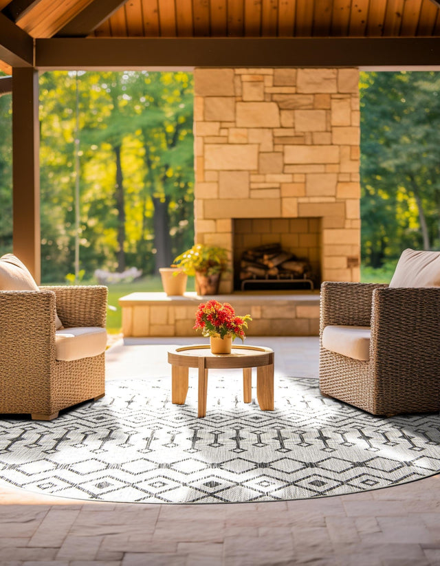 Gray 4' 1 x 4' 1 Outdoor Trellis Round Area Rug Weather Resistant for Patio, Deck, Terrace, Balcony, Porch Geometric Design Water Safe Outside Carpet for Sale at Rug Engine