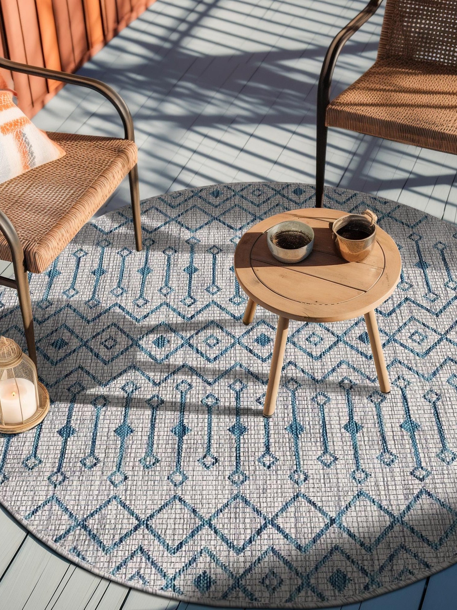 Light Blue 4' 1 x 4' 1 Outdoor Trellis Round Area Rug Weather Resistant for Patio, Deck, Terrace, Balcony, Porch Geometric Design Water Safe Outside Carpet for Sale at Rug Engine