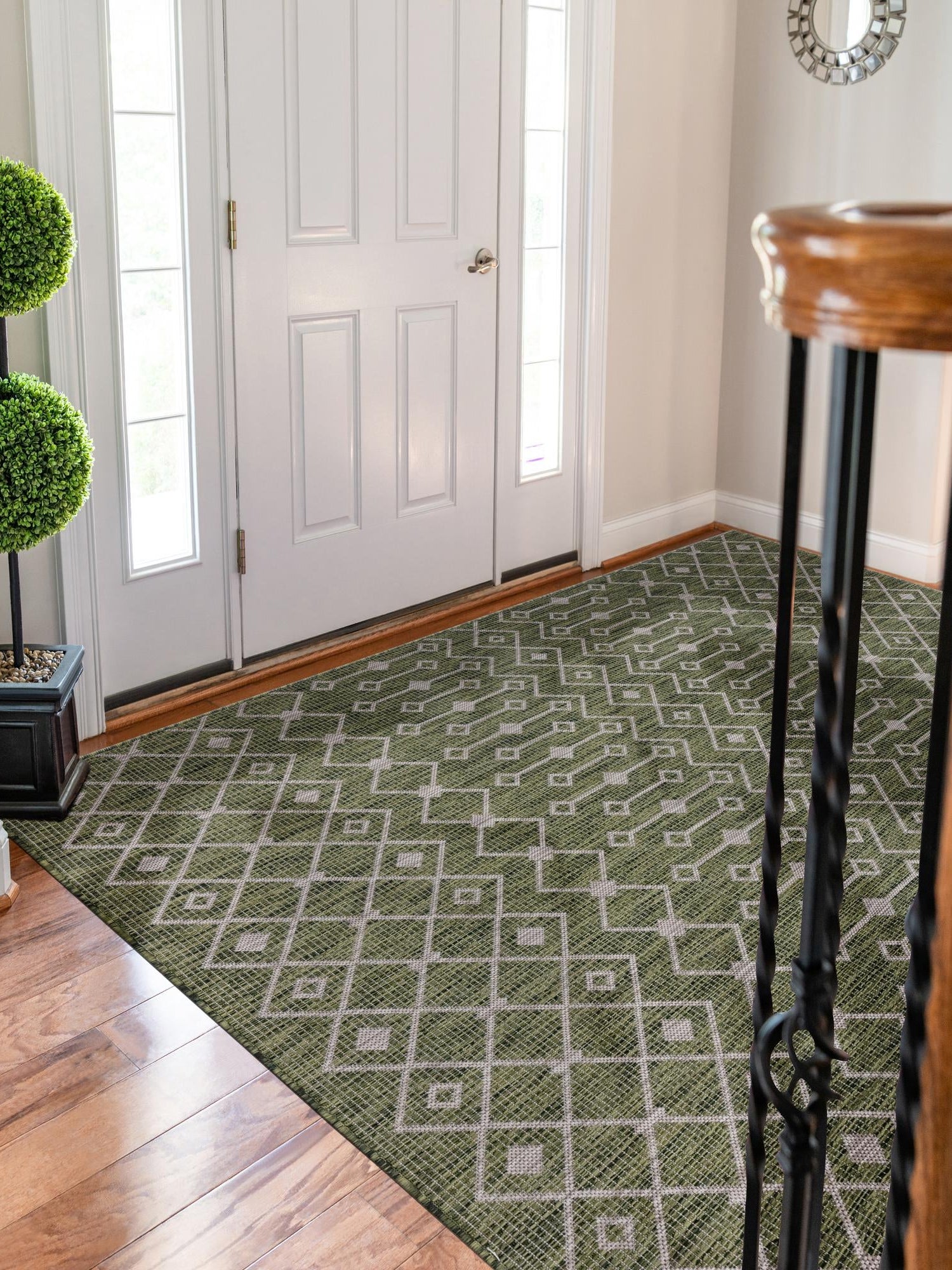 Green 2' x 3' 1 Outdoor Trellis Rectangle Area Rug Weather Resistant for Patio, Deck, Terrace, Balcony, Porch Geometric Design Water Safe Outside Carpet for Sale at Rug Engine
