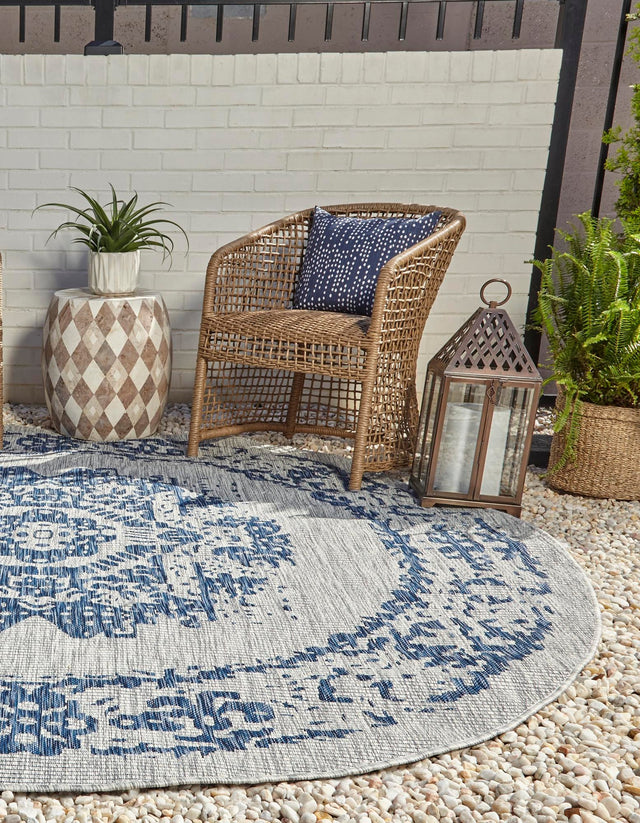 Blue 10' 8 x 10' 8 Outdoor Traditional Round Area Rug Weather Resistant for Patio, Deck, Terrace, Balcony, Porch