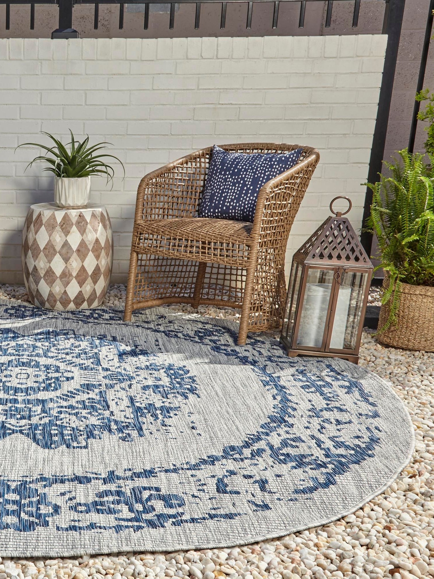 Blue 10' x 10' Outdoor Traditional Round Area Rug Weather Resistant for Patio, Deck, Terrace, Balcony, Porch Classical Design Outside Carpet for Sale at Rug Engine