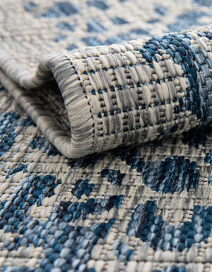 Blue 10' 8 x 10' 8 Outdoor Traditional Round Area Rug Weather Resistant for Patio, Deck, Terrace, Balcony, Porch