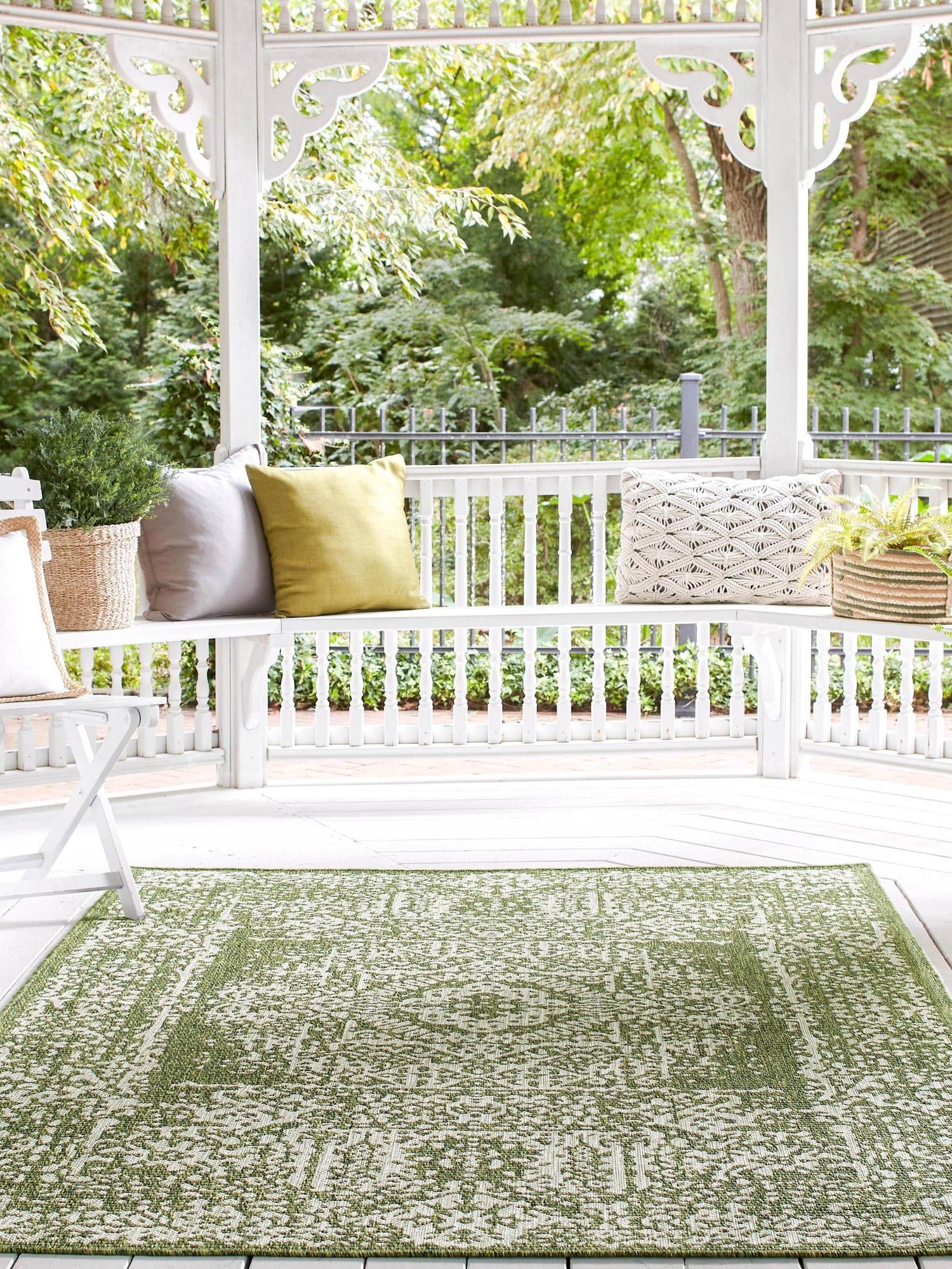 Green 7' 10 x 11' Outdoor Traditional Rectangle Area Rug Weather Resistant for Patio, Deck, Terrace, Balcony, Porch