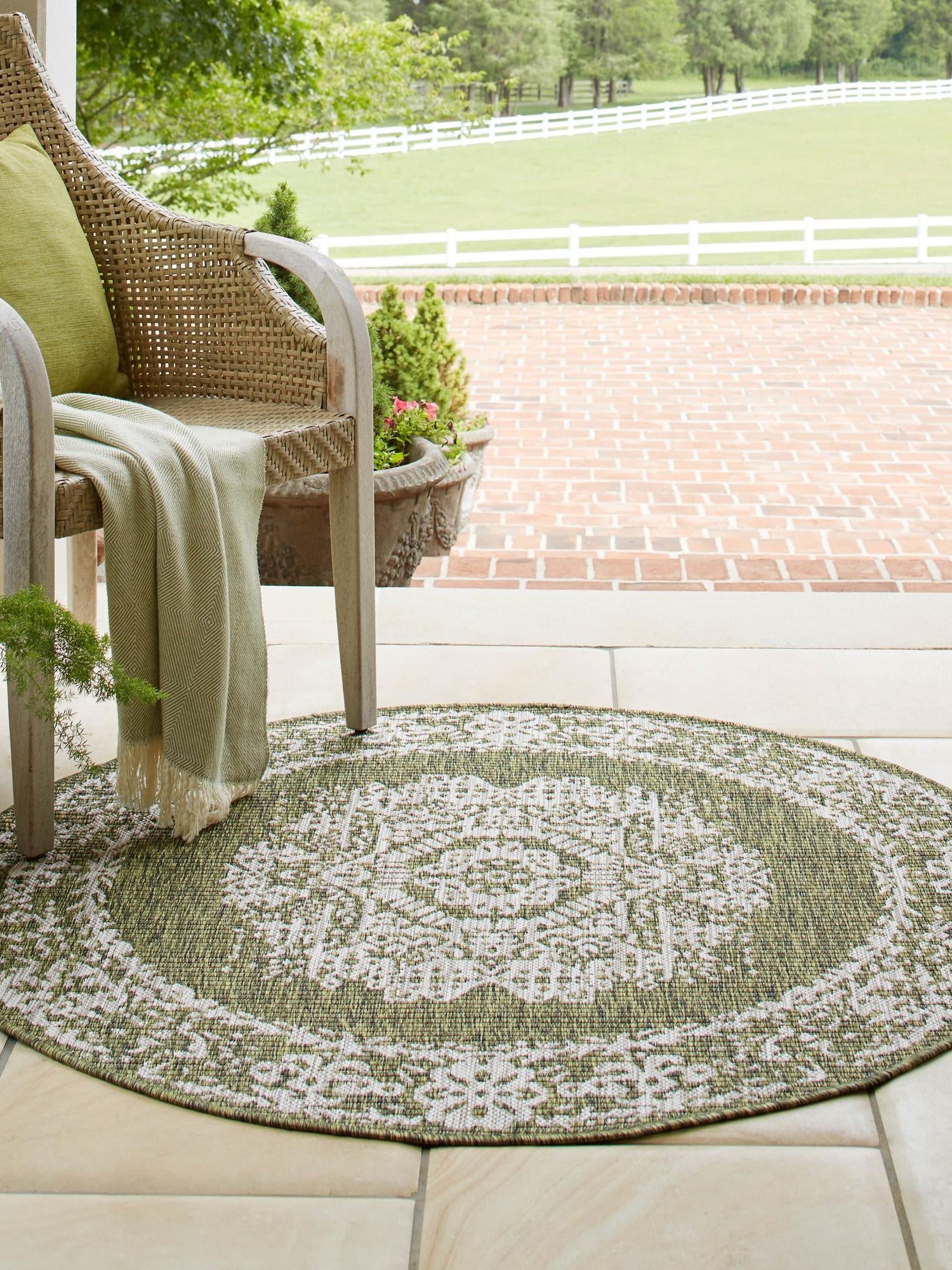 Green 7' 10 x 7' 10 Outdoor Traditional Round Area Rug Weather Resistant for Patio, Deck, Terrace, Balcony, Porch Classical Design Outside Carpet for Sale at Rug Engine