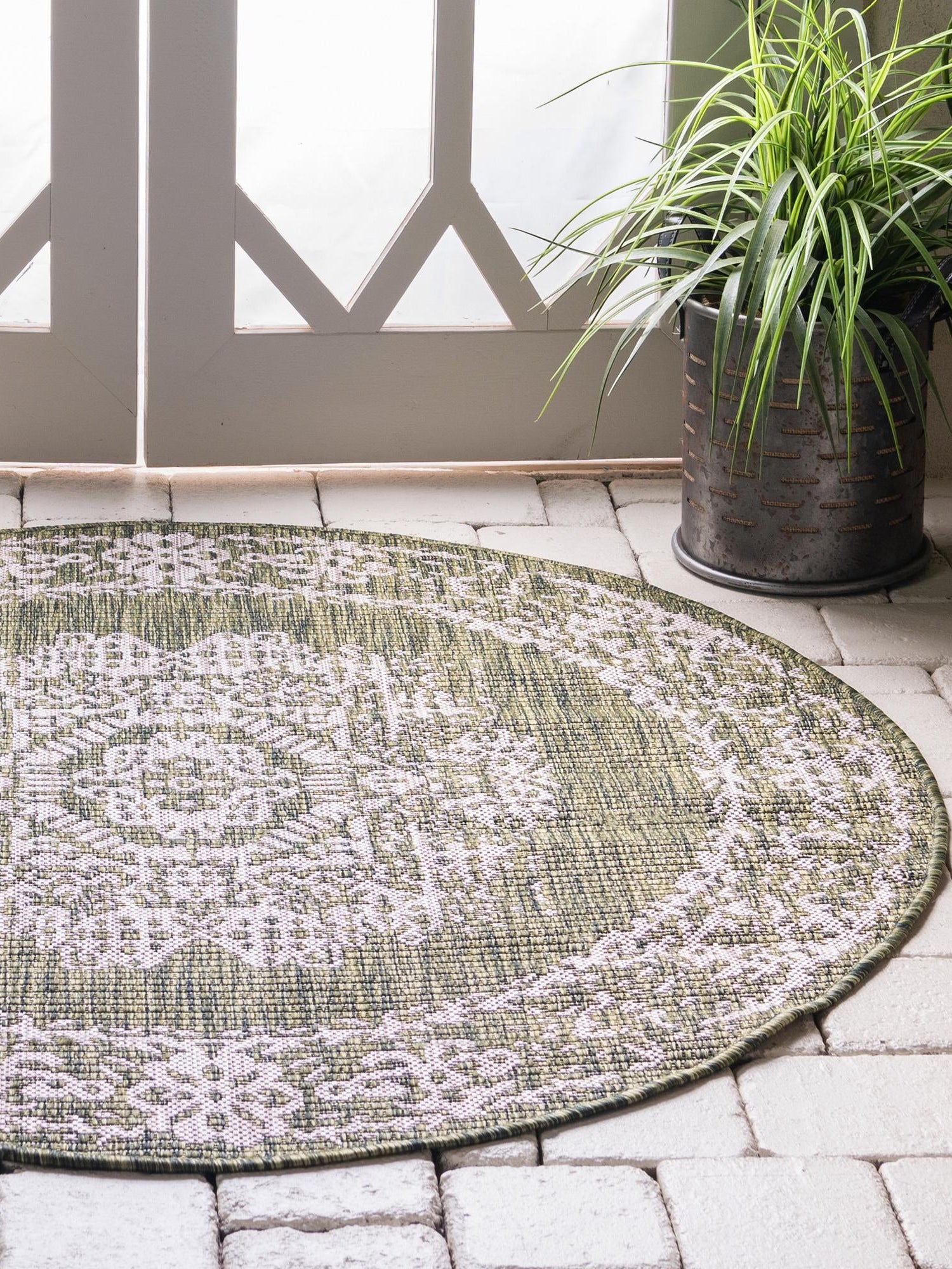 Green 7' 10 x 7' 10 Outdoor Traditional Round Area Rug Weather Resistant for Patio, Deck, Terrace, Balcony, Porch Classical Design Outside Carpet for Sale at Rug Engine