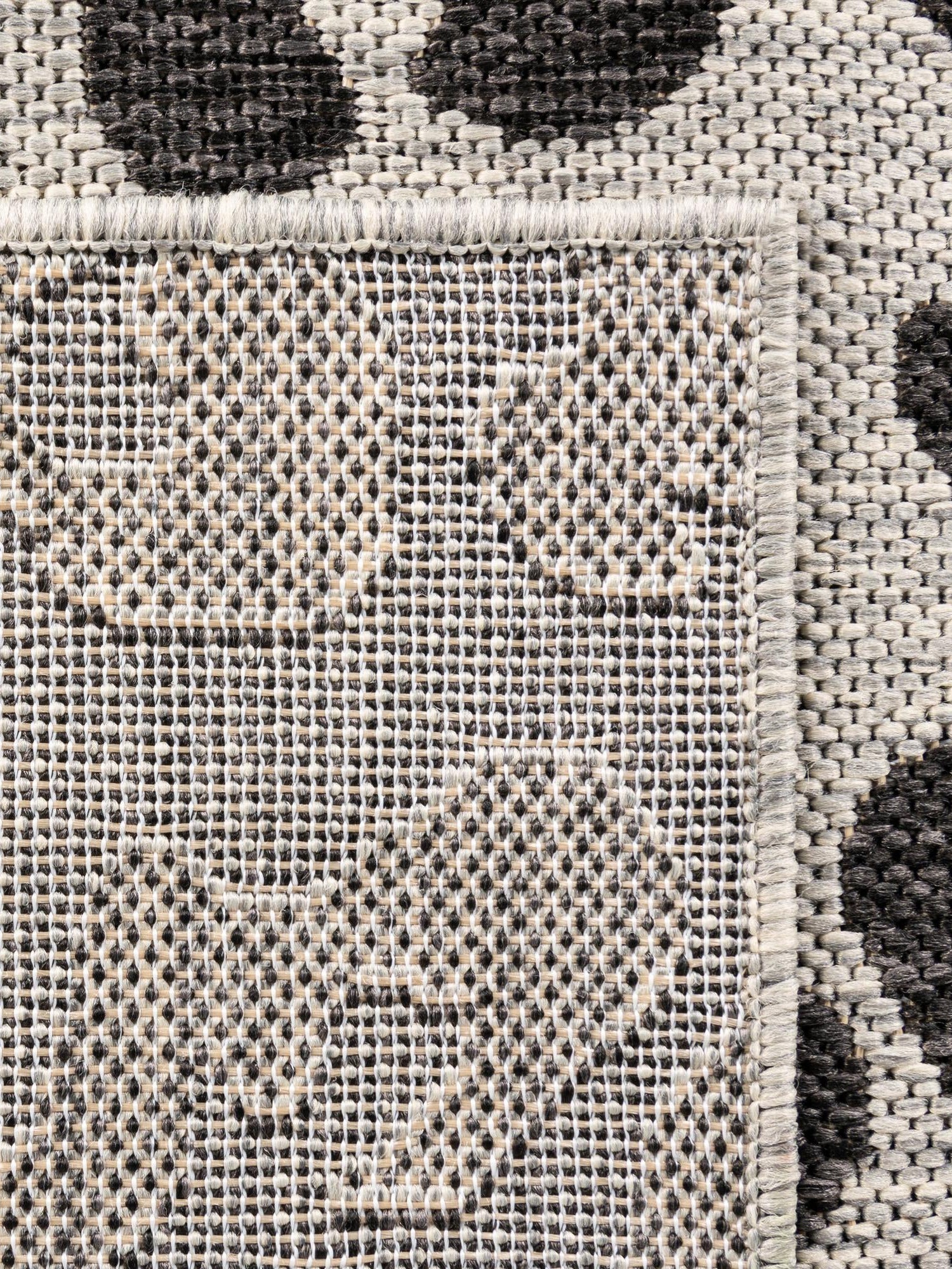 Light Gray 4' 1 x 6' 1 Outdoor Safari Rectangle Area Rug Weather Resistant for Patio, Deck, Terrace, Balcony, Porch Animal Print Wildlife Nature Carpet for Sale at Rug Engine