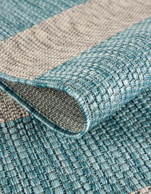 Light Aqua 4' 1 x 4' 1 Outdoor Striped Round Area Rug Weather Resistant for Patio, Deck, Terrace, Balcony, Porch