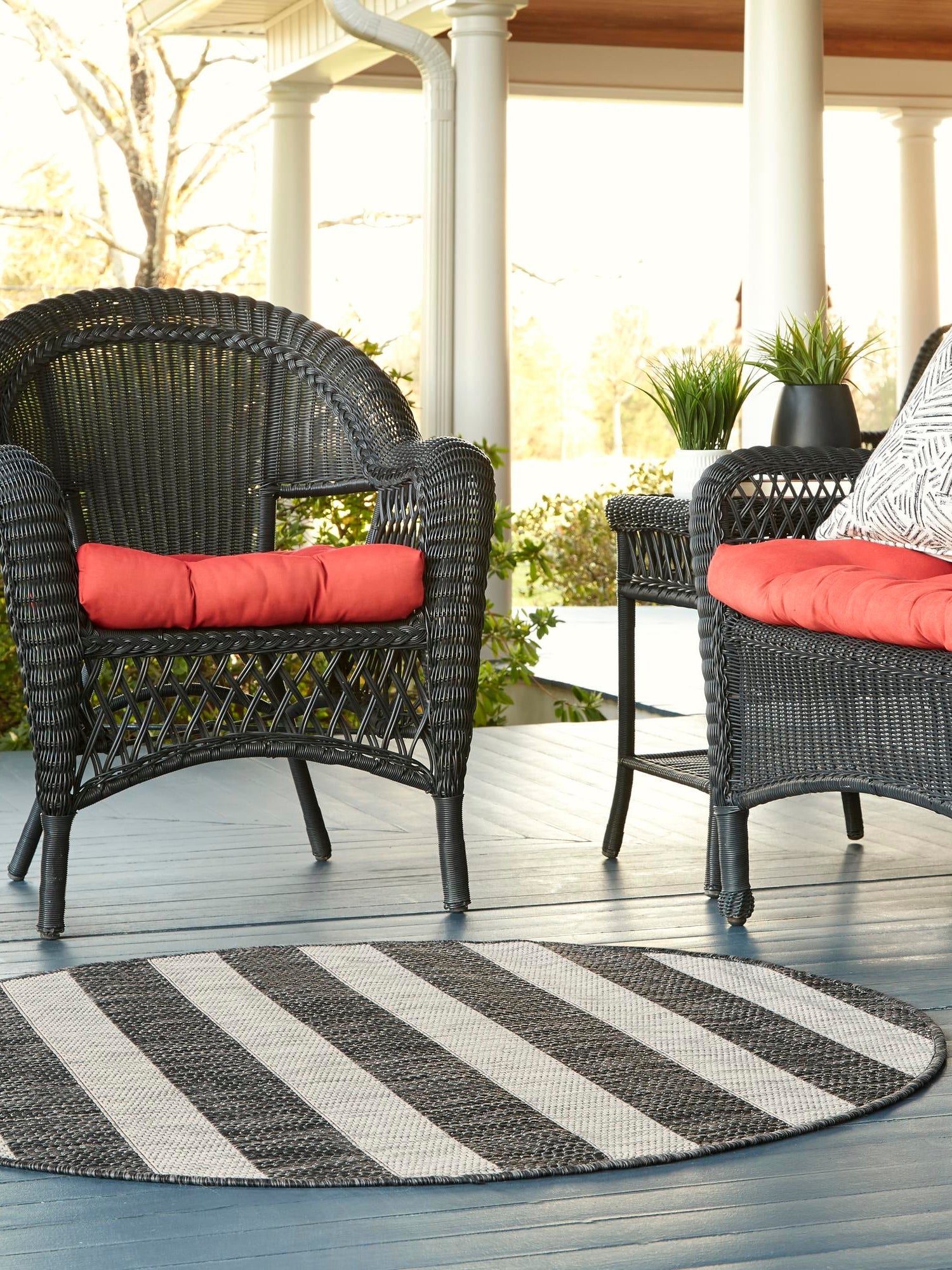Charcoal Gray 10' 8 x 10' 8 Outdoor Striped Round Area Rug Weather Resistant for Patio, Deck, Terrace, Balcony, Porch Geometric Pattern Waterproof Carpet for Sale at Rug Engine