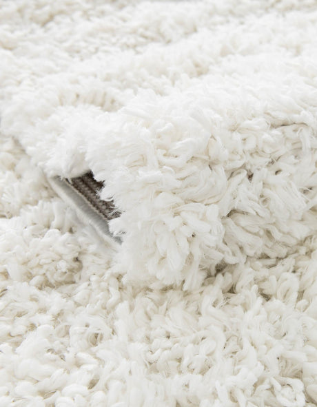 White 2' x 3' 1 Davos Shag Rectangle Area Rug Thick Soft Touch Fluffy & Plush Shaggy Pile 100% Polypropylene Carpet for Living Dining Bedrooms Office for Sale at Rug Engine
