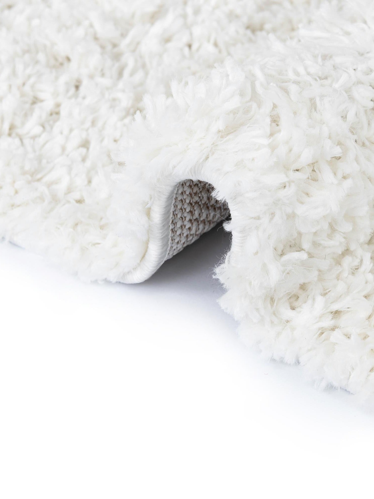 White 5' 3 x 8' Davos Shag Rectangle Area Rug Thick Soft Touch Fluffy & Plush Shaggy Pile 100% Polypropylene Carpet for Living Dining Bedrooms Office for Sale at Rug Engine