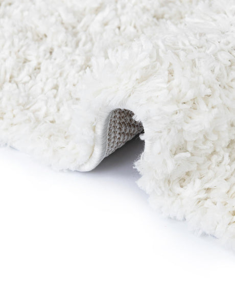 White 7' 1 x 7' 1 Davos Shag Round Area Rug Thick Soft Touch Fluffy & Plush Shaggy Pile 100% Polypropylene Carpet for Living Dining Bedrooms Office for Sale at Rug Engine