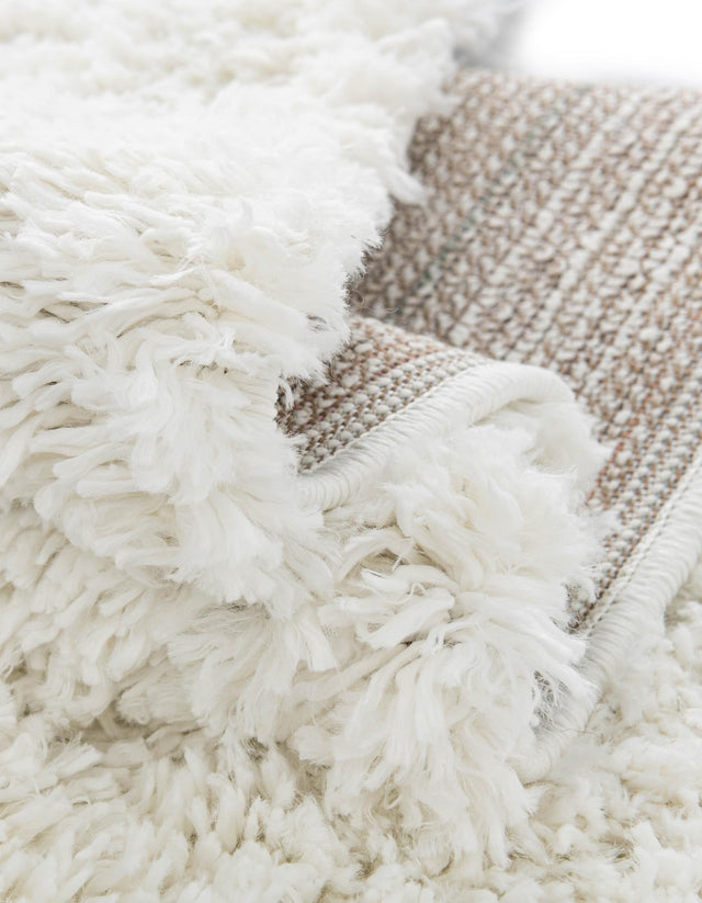 White 2' x 2' Davos Shag Round Area Rug Thick Soft Touch Fluffy & Plush Shaggy Pile 100% Polypropylene Carpet for Living Dining Bedrooms Office for Sale at Rug Engine