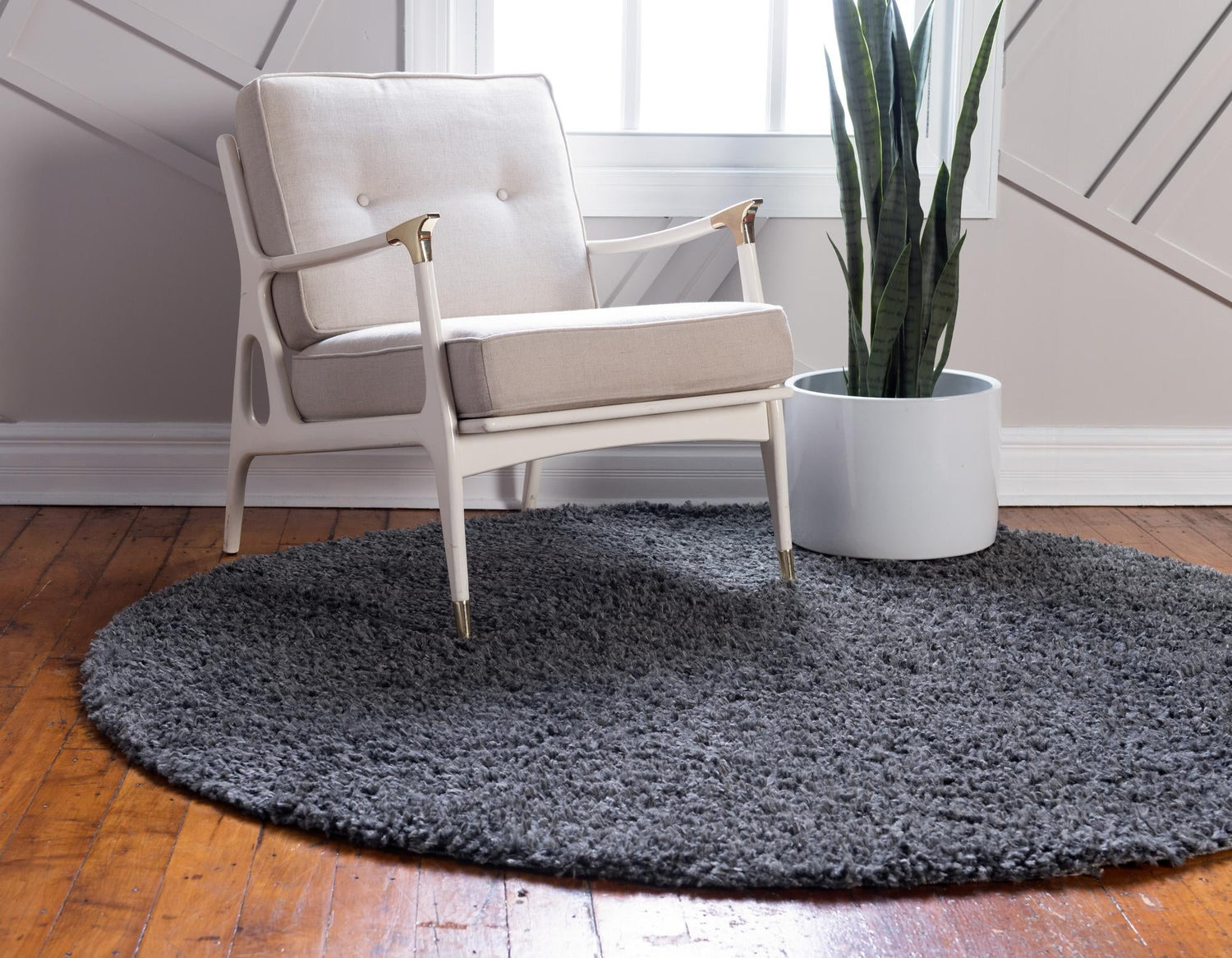 Peppercorn 7' 1 x 7' 1 Davos Shag Round Area Rug Thick Soft Touch Fluffy & Plush Shaggy Pile 100% Polypropylene Carpet for Living Dining Bedrooms Office for Sale at Rug Engine